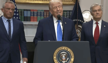 Trump, RFK and Dr. Oz during a Sept. 22 press conference claiming that acetaminophen is linked to autism.