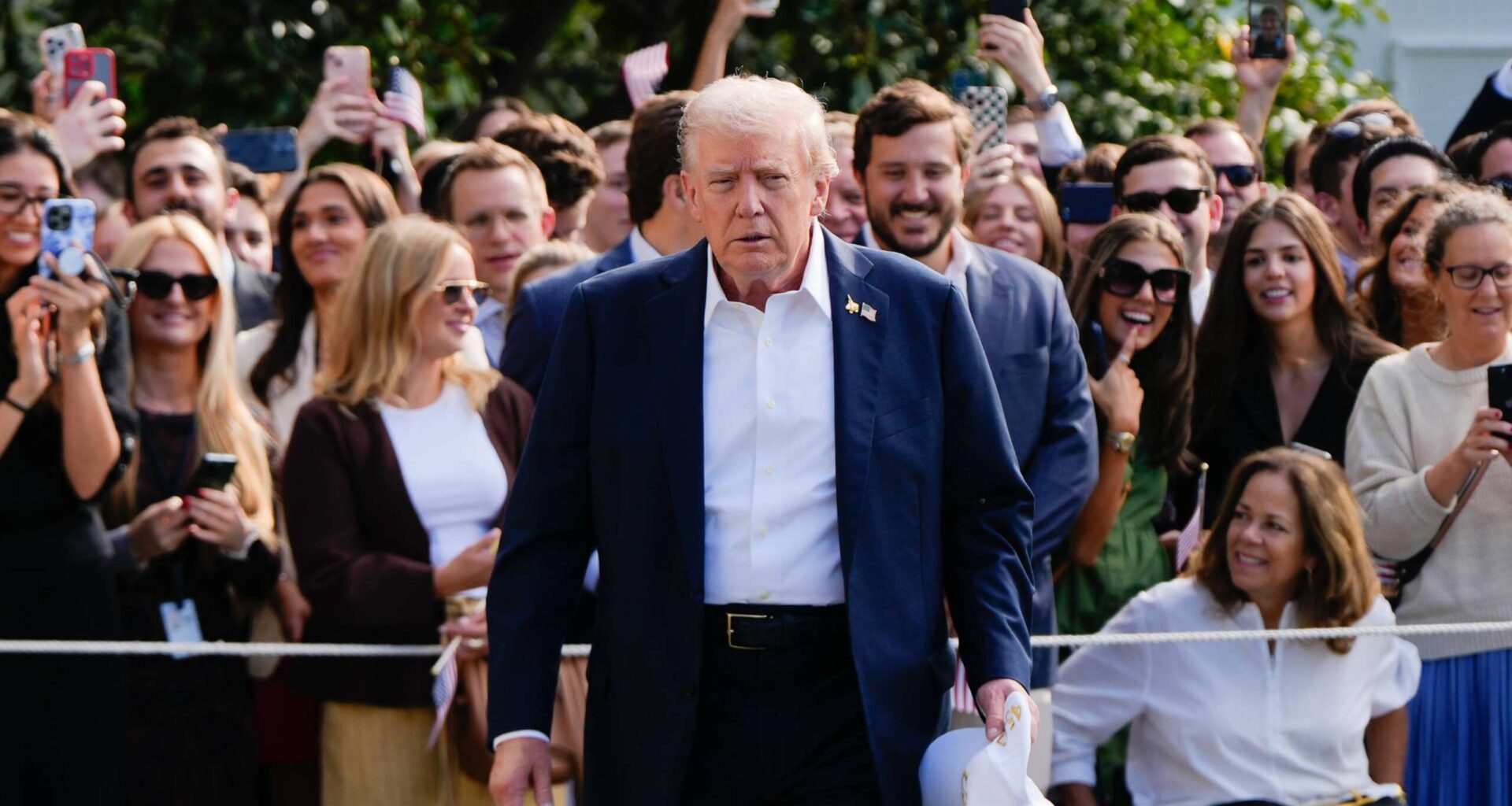 Congressional leaders leave White House meeting without deal to avoid government shutdown