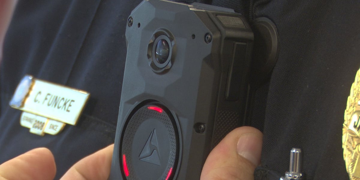 Jacksonville officers, residents react to new body cameras