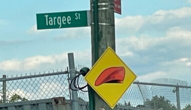 NYC says it will take down fake street signs seen around Staten Island