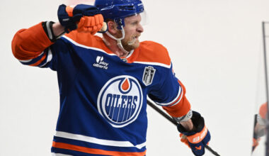 Kings' Corey Perry Reportedly Injured