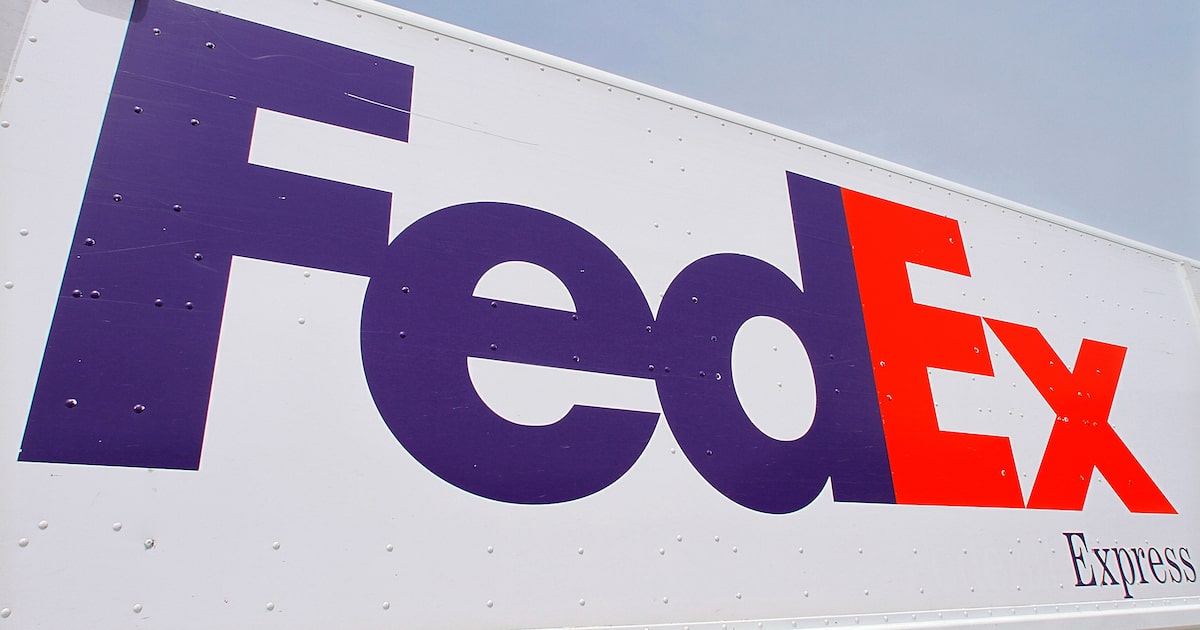 Dallas FedEx employee attacked coworker with hammer then shot him 3 times, affidavit says