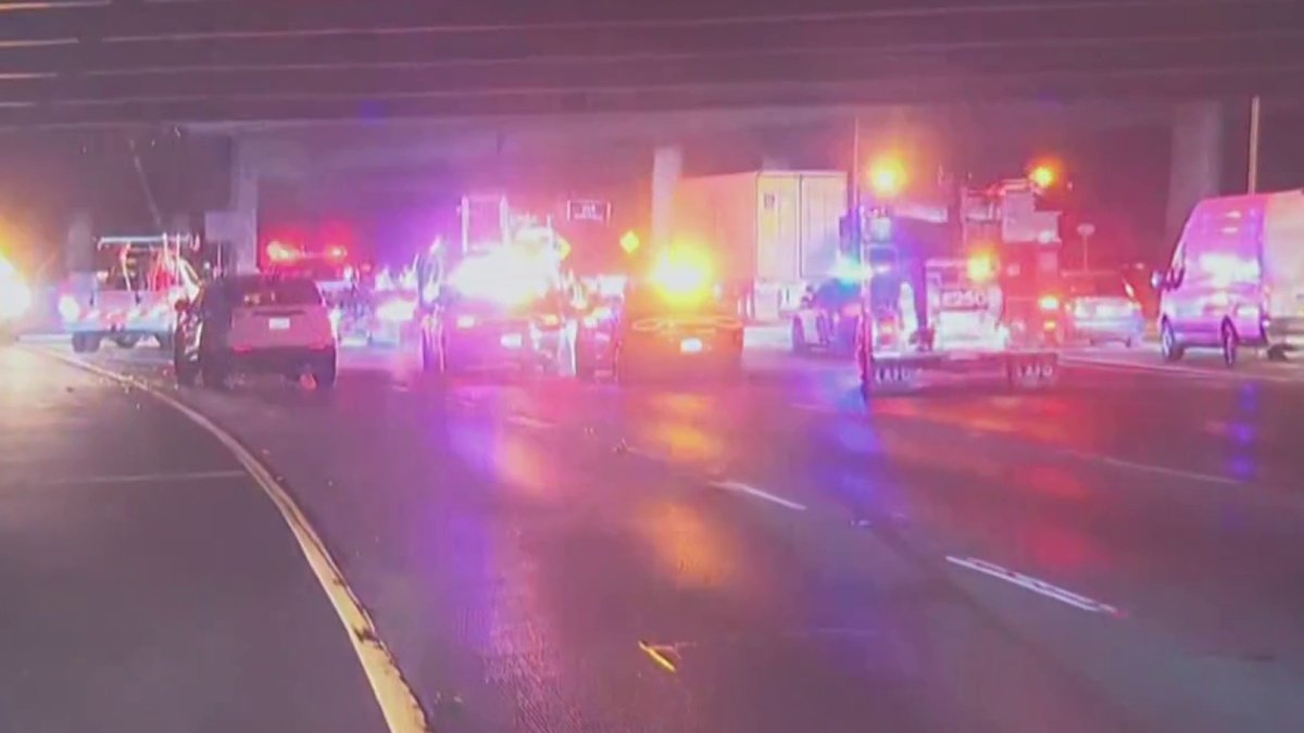 1 killed in collision on 134-5 Freeway exchange – NBC Los Angeles