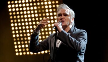 Rock legend Morrissey cancels show after ‘credible threat’ on his life