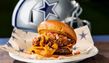 Dallas Cowboys come up with even more ways to do burgers for home games