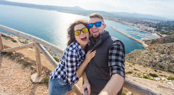 Is $65K a year enough to find financial independence and retire early? How to make it work — without getting burned