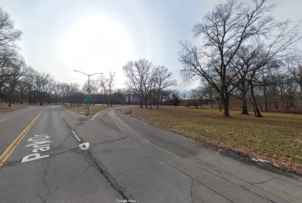 Anthonella Contreras Linarez, 30, was stabbed to death by a moped-riding pair near Park Drive and City Island Road in the Bronx around 8:10 p.m. Wednesday, cops and sources said.