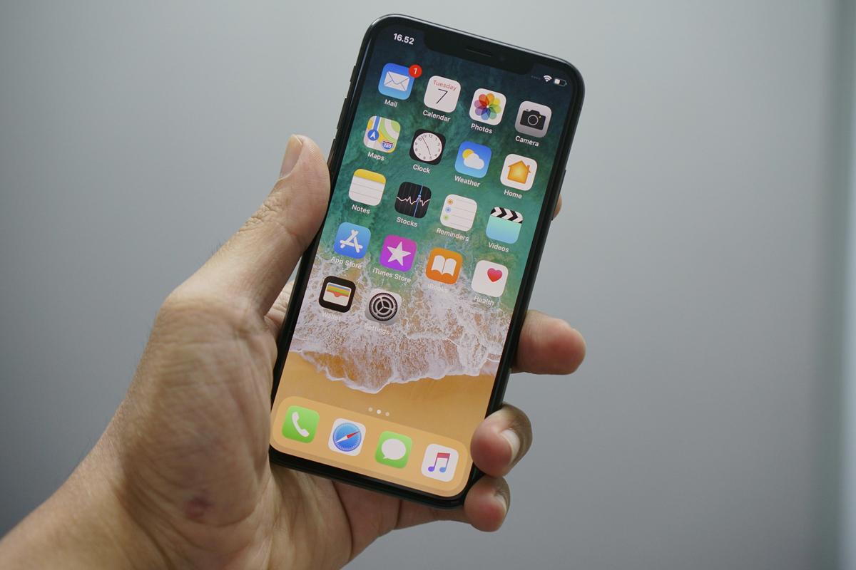 New York Tops Nation in iPhone 17 Hype