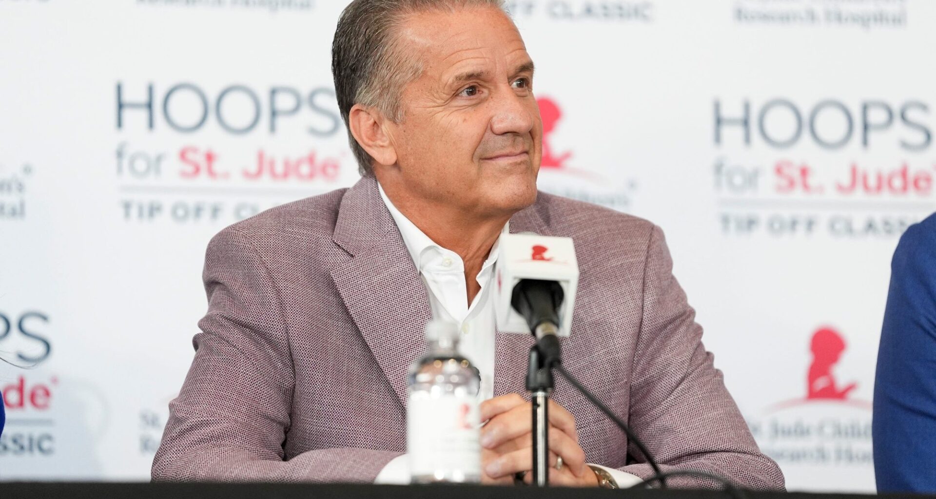 John Calipari Sends Message of Gratitude After Former Spurs and Knicks Stars Return to Arkansas