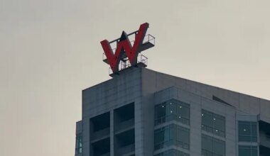 Hoboken residents fire back after Andy Cohen calls Hoboken’s W Hotel sign an 'eyesore'