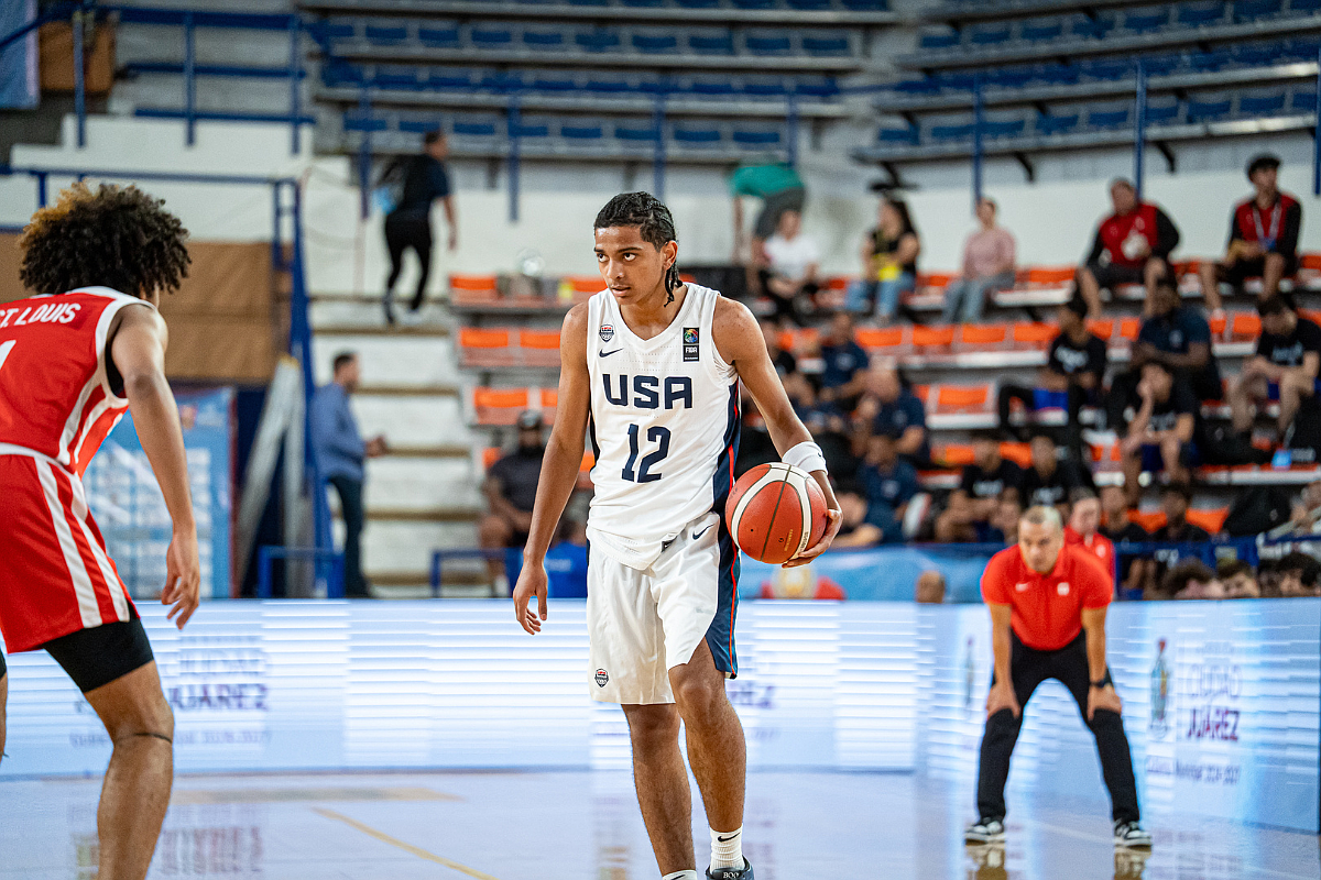 Arkansas basketball offers '27 5-star Beckham Black, brother of Anthony Black, and teammate