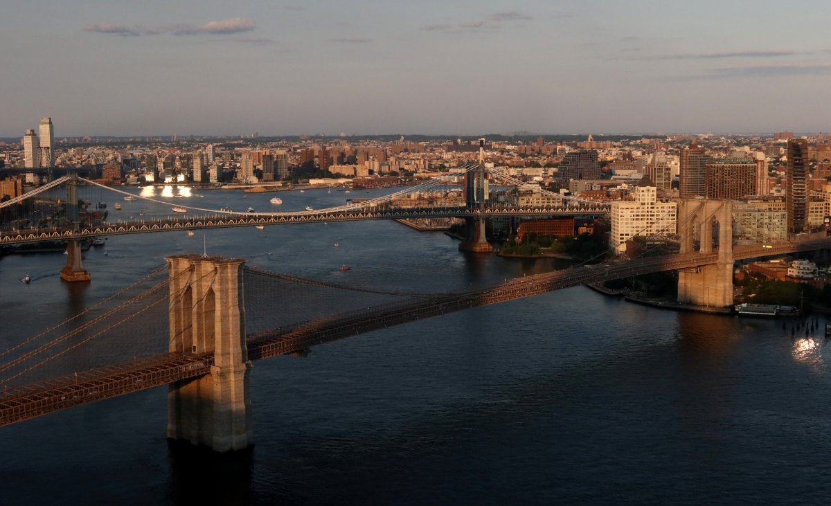  Brooklyn Bridge and Manhattan Bridge 