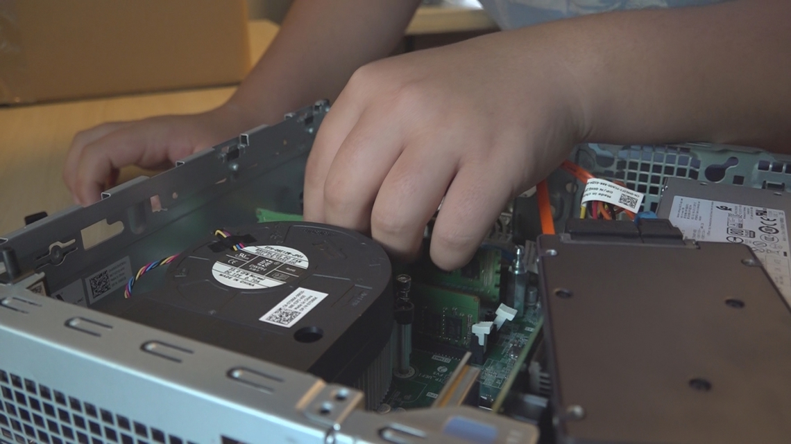 Maine kids build computers at Give IT Get IT program