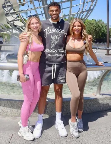 Elwood Walker/ Universal Studios Hollywood Jeremiah Brown, Hannah Fields, and Iris Kendall