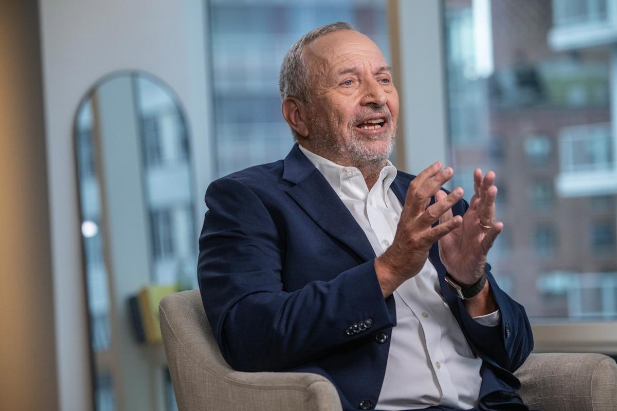 Summers Says Fed Policy On ‘Loose Side,’ Inflation Top Issue