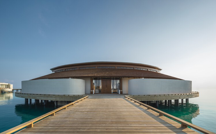 Centara Grand Lagoon Maldives / IF (Integrated Field) - Image 1 of 38
