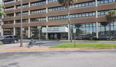 DCPS headquarters sale decision pending board vote