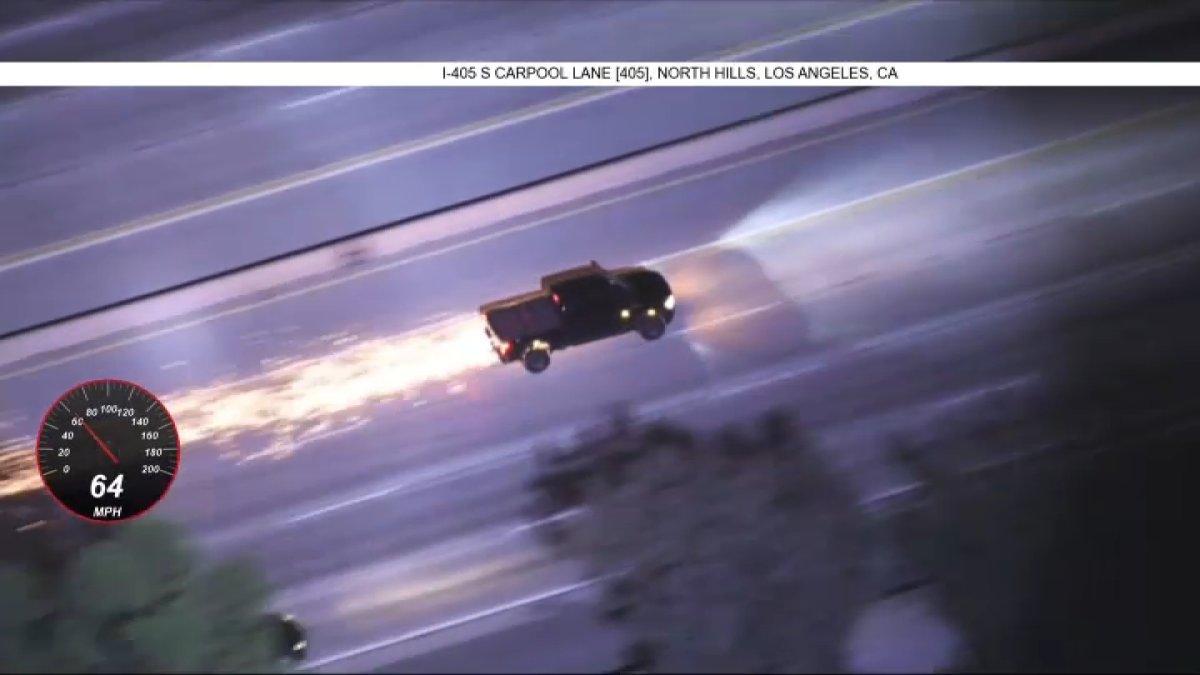 Sparks fly during chase ending in San Fernando Valley – NBC Los Angeles