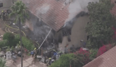 Firefighters in Chatsworth battle 2-story house fire