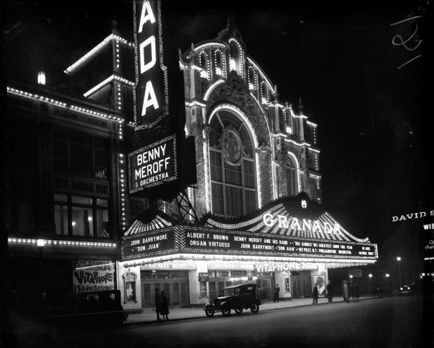 The Granada Theater at night in Chicago in 1927. (Chicago Tribune historical photo)