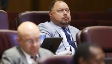 Chicago coach houses legalization compromise reached