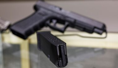 Judge decides Chicago lawsuit against gunmaker can advance