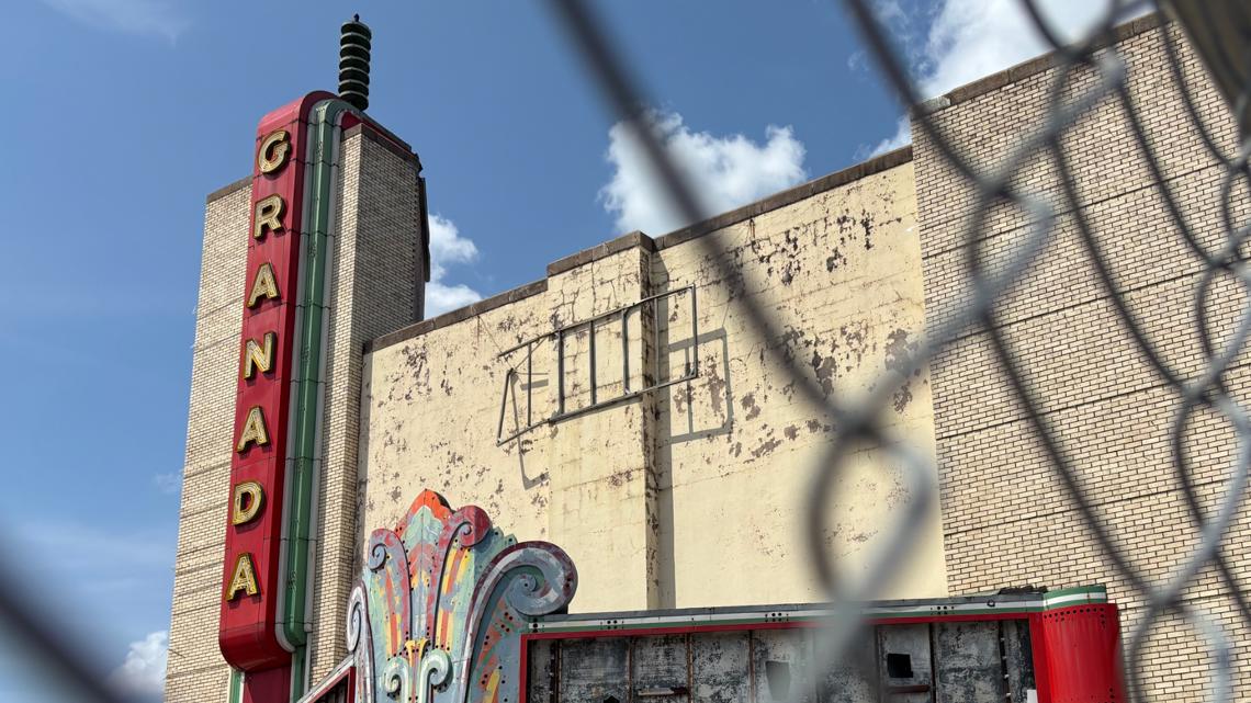 Old theater in north Houston will soon be demolished