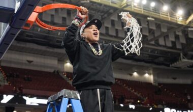 Dawn Staley Loses It After Eagles’ Jordan Davis Pulls Off Record-Setting Block and TD vs. Rams
