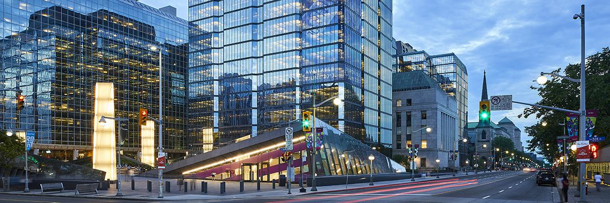 Bank of Canada lowers policy rate to 2½%