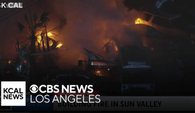 Fire destroys multiple vehicles in Sun Valley
