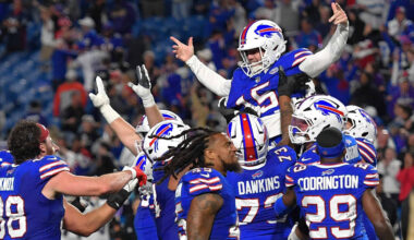 Bills, Packers climb; Lions fall from top five