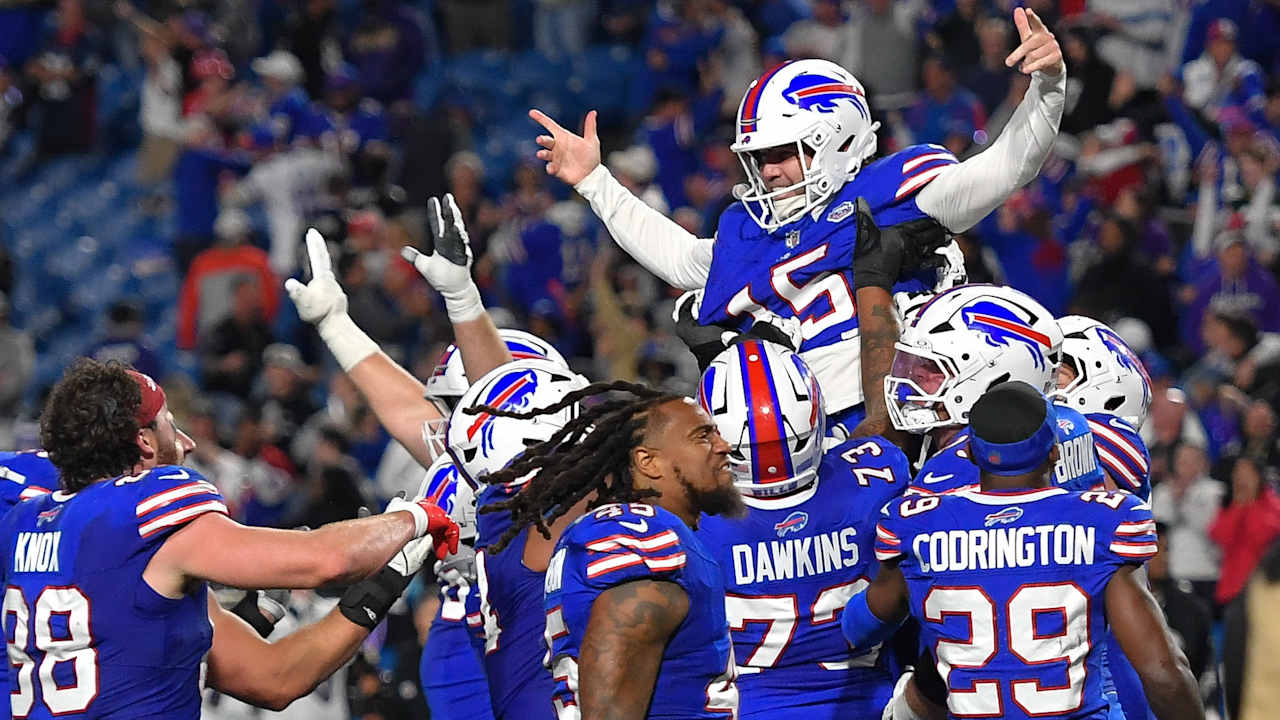 Bills, Packers climb; Lions fall from top five
