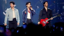 Los Jonas Brothers regresan a Disney para protagonizar una comedia navideña