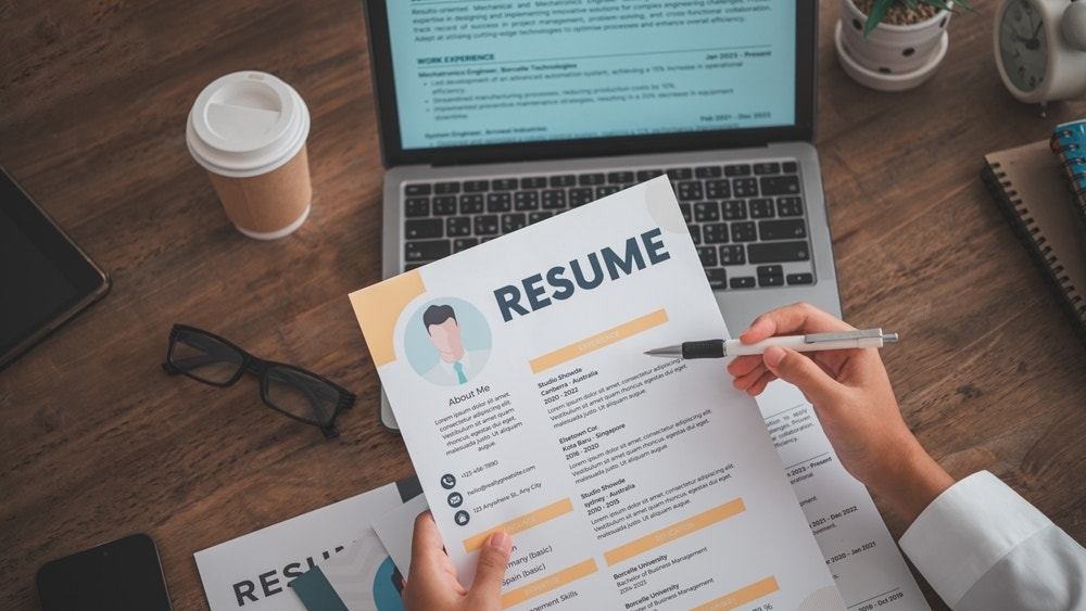 Job Candidate Floored By The 'Circus of the Job Market' After CEO Cancels Interview For Asking The Pay, Calling It A Red Flag That 'Lacks Judgment'