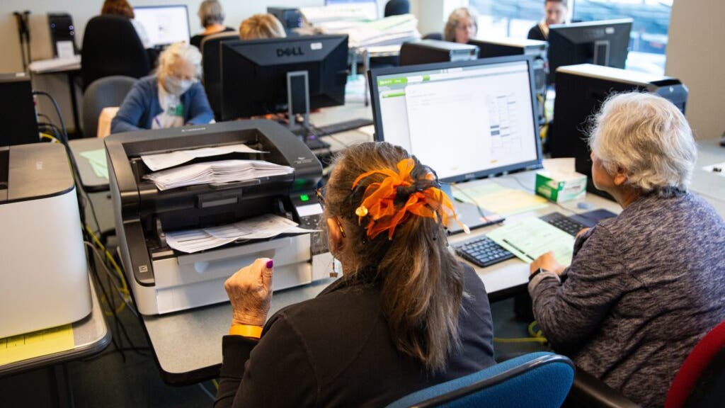 Faced With A Stagnant Job Market, These Gen Xers Chose Self-Employment