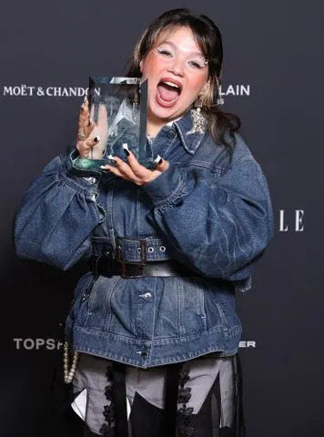 Mike Marsland/WireImage Lola Young