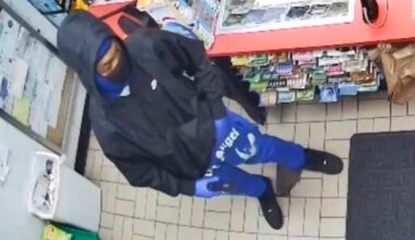 Police release surveillance video of gunmen robbing store on Interstate 45