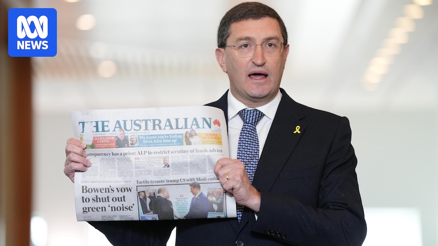 Federal politics live: Coalition says plan for information access charges a 'transparency tax'