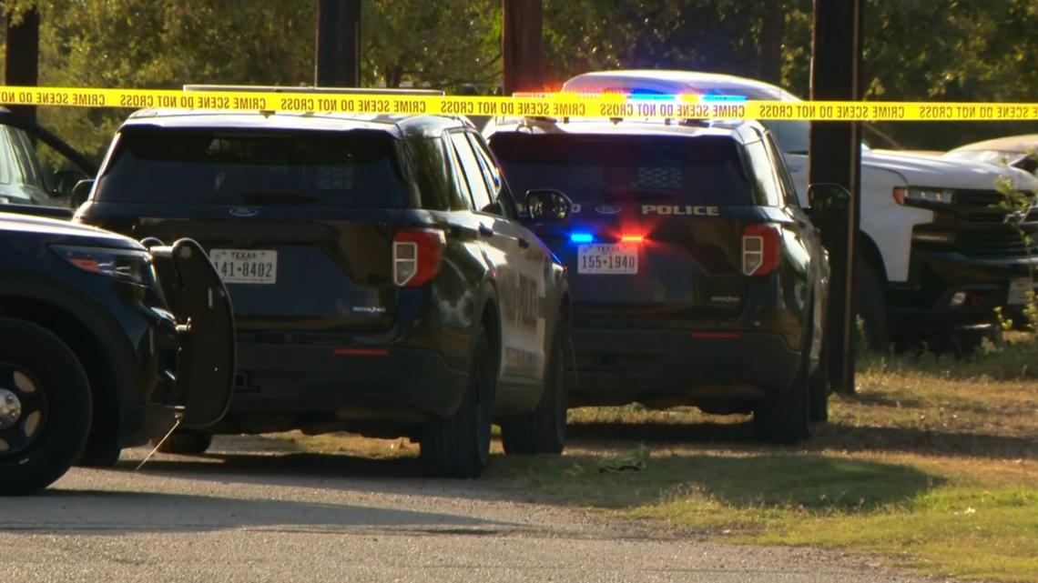 San Antonio police search for several people who jumped out of semitruck