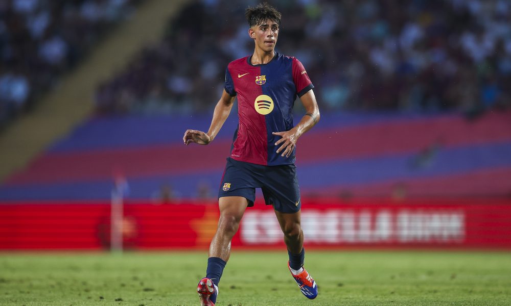 BARCELONA, SPAIN - AUGUST 12: Marc Bernal of FC Barcelona controls the ball during the Joan Gamper Trophy match between FC Barcelona and AS Monaco at Estadi Olimpic Lluis Companys on August 12, 2024 in Barcelona, Spain. (Photo by Eric Alonso/Getty Images)