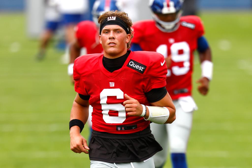 Jaxson Dart the best hope to give woeful NYC football season a spark