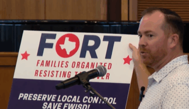 Fort Worth parents form group to resist possible state takeover of schools