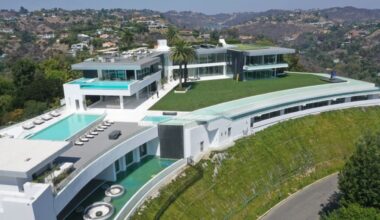 Ultra-rich tourists already booking luxury LA mansions ahead of 2028 Olympics: report