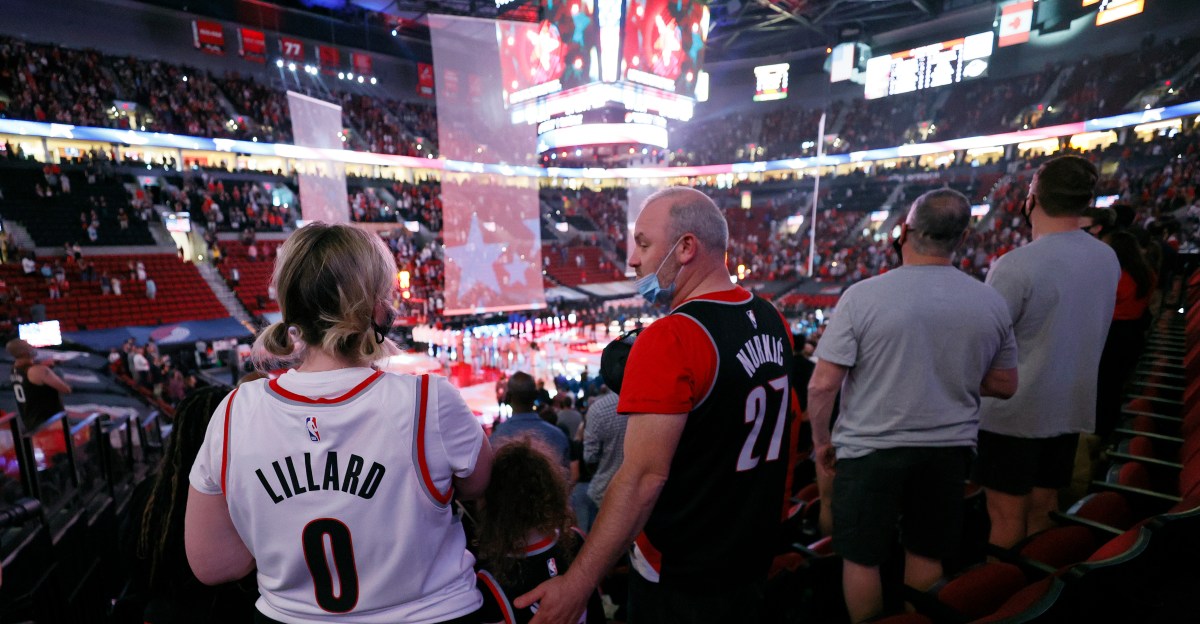 Who Wins A Title Next: The Blazers or Mariners?