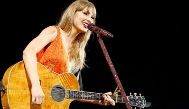 Launch party for Taylor Swift's "Life of a Showgirl" is coming to theaters. Here's what to know.