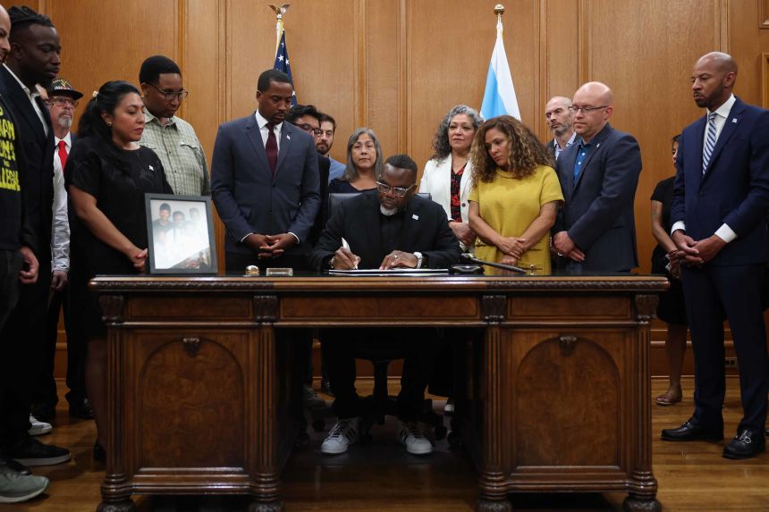 Mayor Brandon Johnson signed an executive order on Saturday in response to the possible deployment of military and Department of Homeland Security personnel to Chicago.