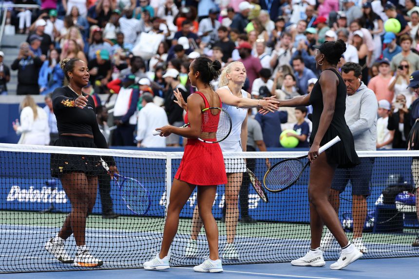 Townsend and Siniaková will now play Veronika Kudermetova and Elise Mertens in the semifinals.