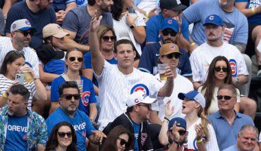Anthony Rizzo retires with the Chicago Cubs, nearly catches home run in Wrigley bleachers