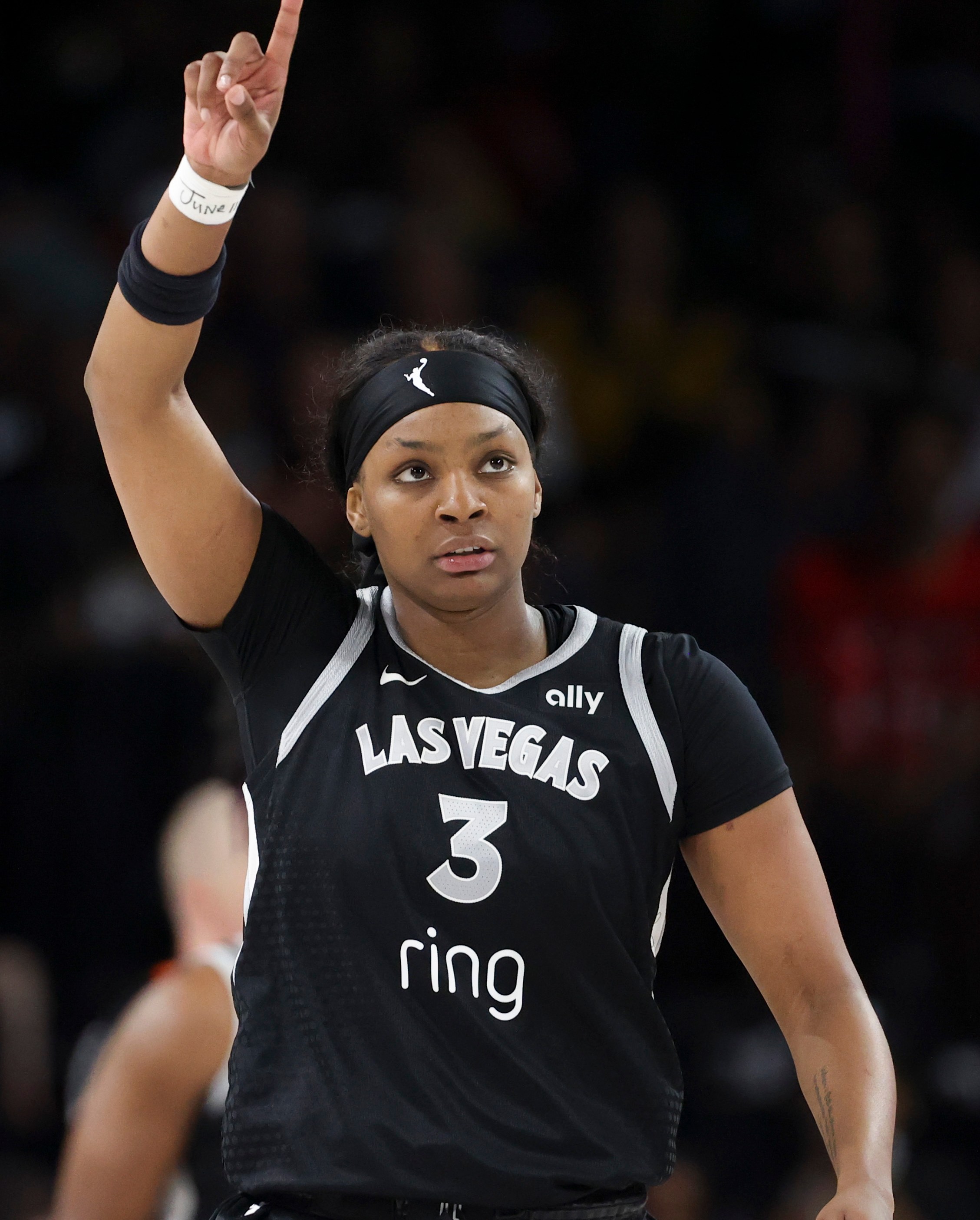NaLyssa Smith.