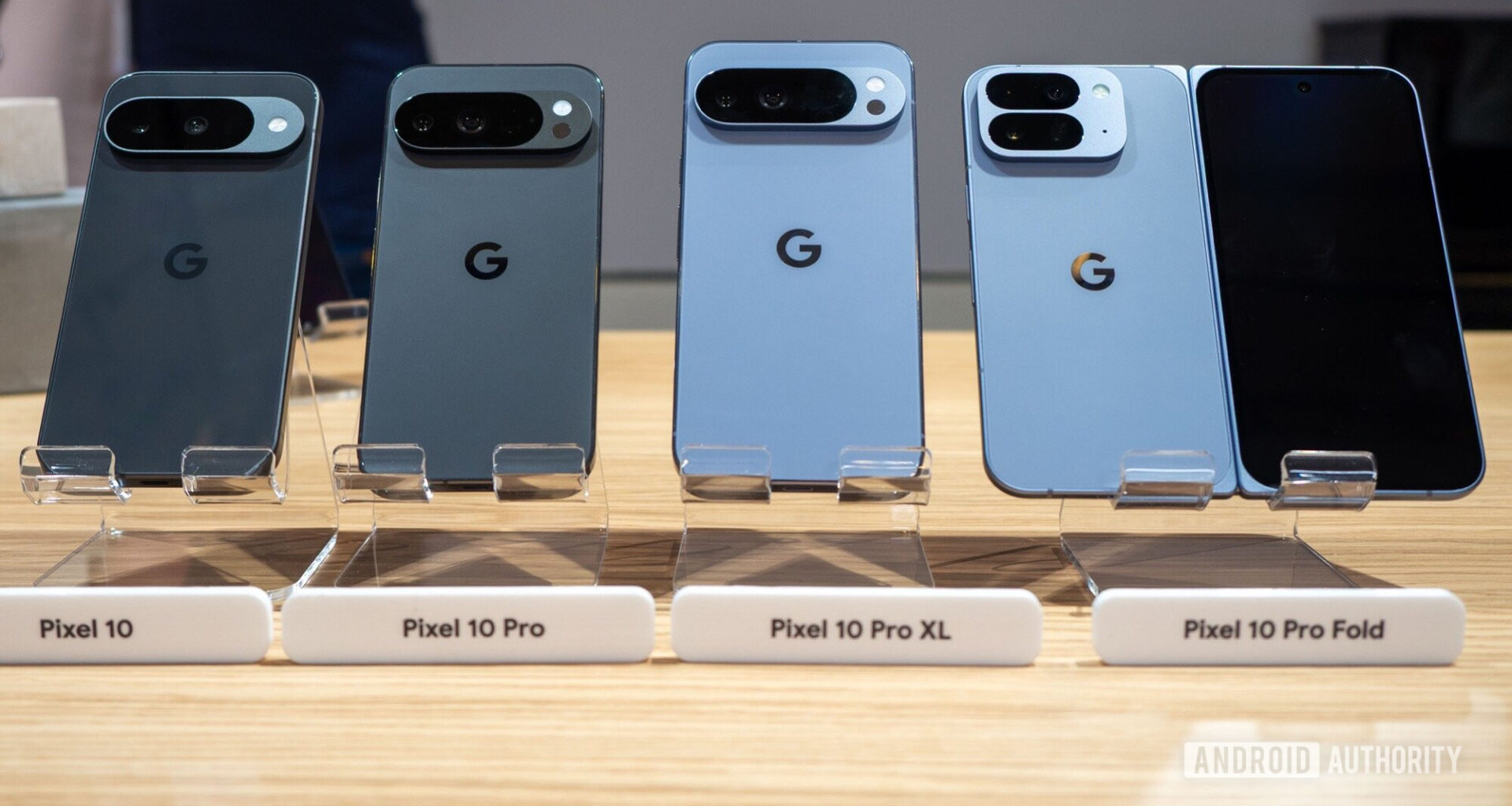 google pixel 10 series pro xl fold family 2